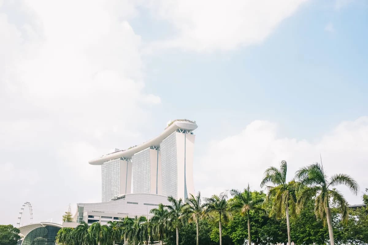 Why Singapore Retail Chains Are Switching to Unified IoT & AI Platforms in 2026